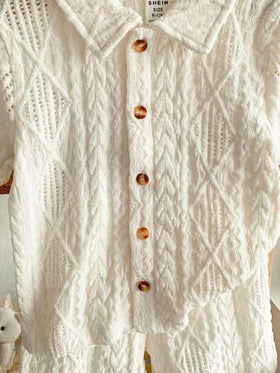SHEIN Vintaside Kids ملابس أطفال حديثي الولادة إلى عام واحد، بلوزة أكمام قصيرة لون المشمش وطقم شورت، قماش ذو ملمس مناسب لارتداء الأطفال في الصيف، يضيف ملمسًا وجودة إلى الملابس