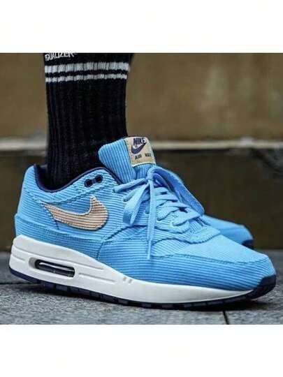 Nike حذاء رياضي رجالي كاجوال للركض ماركة إير ماكس 1