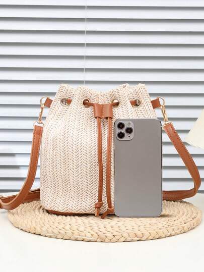 حقيبة قش أساسية للصيف ، حقيبة دلو من مادة PP مغزولة ، حقيبة نسائية مكرمشة عموديًا ، حقيبة كتف بلون تباين PU ، حقيبة شاطئ صيفية رسول ، تصميم بسحاب متعدد الأغراض حقيبة نسائية ، عادية ومتعددة الاستخدامات ، للعطلات والتسوق ، متعددة المناسبات ، هدية
