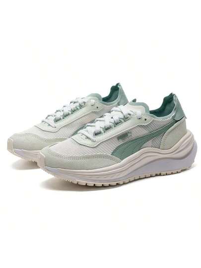 Puma حذاء كاجوال خفيف الوزن V-S2 Goalgetter مخدد للرجال والنساء، 403282-03
