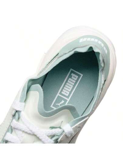 Puma حذاء كاجوال خفيف الوزن V-S2 Goalgetter مخدد للرجال والنساء، 403282-03