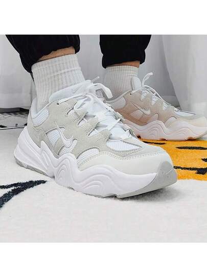 Nike حذاء Tech Hera Sports للرجال منخفض الارتفاع مناسب لجميع أنواع الرياضات
