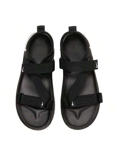 Nike حذاء فِسْتَا الرياضي المنخفض الكعب قابل للتنفس للرجال للأنشطة الخارجية DJ6605-001
