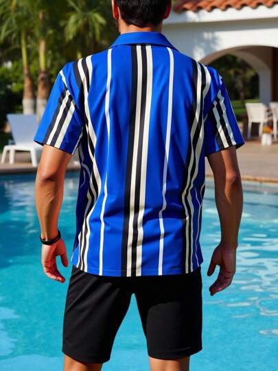 Manfinity Swimmode بدلة شاطئية صيفية متكاملة من قميص أكمام قصيرة مع أزرار وشورت، بطبعات لونية وخطوط