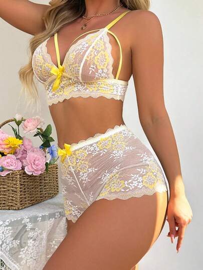 SHEIN مجموعة ملابس داخلية نسائية من الدانتيل جذابة قطعتين