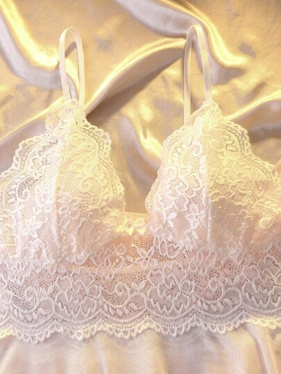 DelicateAllure فستان نوم نسائي أنيق بحمالات دانتيل باللون الصلب، قميص نوم جذاب، ملابس داخلية جذابة