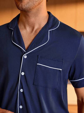 SHEIN طقم بيجامة رجالي مع أنابيب تباين