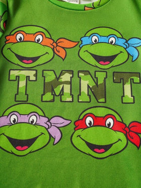 TEENAGE MUTANT NINJA TURTLES | SHEIN طقم بيجامة لفتى صغير يتكون من تي شيرت كاجوال بأكمام قصيرة مزخرف برسمة سلحفاة كرتونية وبنطال كامو