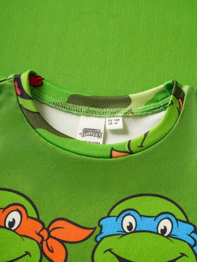 TEENAGE MUTANT NINJA TURTLES | SHEIN طقم بيجامة لفتى صغير يتكون من تي شيرت كاجوال بأكمام قصيرة مزخرف برسمة سلحفاة كرتونية وبنطال كامو