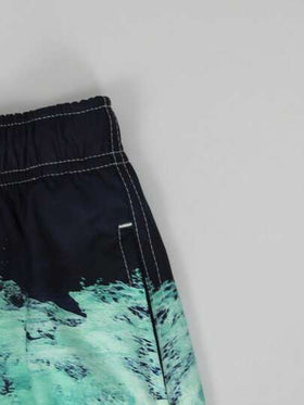 Manfinity Swimmode شورتات سباحة رجالية ذات خصر مربوط بسحاب وجيوب مائلة بطبعة موجية صيفية، شورتات سباحة رجالية باللون الأزرق