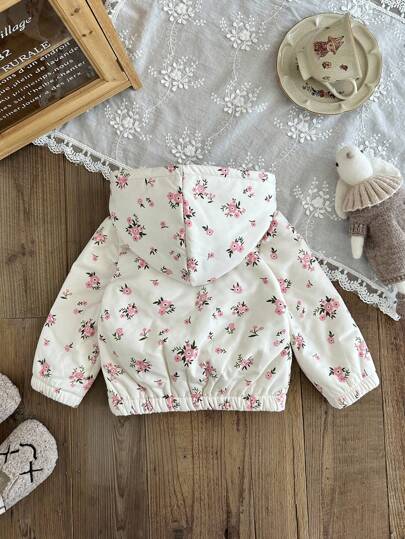 SHEIN معطف سميك مبطن بالحرارة مع غطاء رأس للبنات الصغار بنمط زهري جميل، ملابس خارجية دافئة للخريف/الشتاء