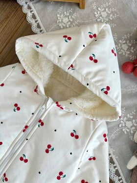 SHEIN معطف مبطن بالحرارة ذو قبعة للبنات الصغار، بنمط الكرز المتعدد الاستخدامات للخريف/الشتاء