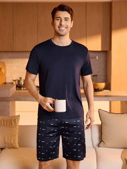 Manfinity Underwear&Sleepwear Basics رجالي بيجاما مكونة من تي شيرت وشورت بطبعة مرساة