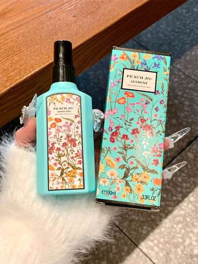 PEACH JO+ قطعة واحدة من 100 مل، غردينيا، زنبق الوادي، رذاذ زهري، مزيل الرائحة للأقمشة، رائع لعيد الأم، عيد الحب،