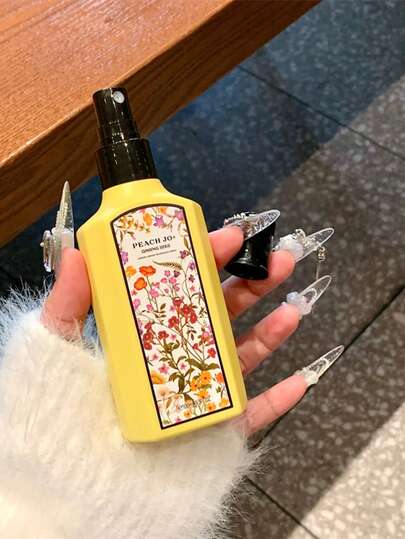 PEACH JO+ قطعة واحدة من 100 مل، غردينيا، زنبق الوادي، رذاذ زهري، مزيل الرائحة للأقمشة، رائع لعيد الأم، عيد الحب،