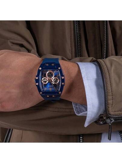 Guess ساعة يد كوارتز متعددة الوظائف للرجال GW0203G7، قرص أزرق مجوف مع سوار مرن، ساعة كاجوال مناسبة للمناسبات اليومية والأعمال، هدية عيد ميلاد ممتازة للأب أو الحبيب