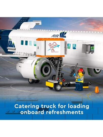 LEGO طائرة ركاب مدينة لعبة - مجموعة ألعاب بناء للأولاد والبنات، من عمر 7 سنوات فما فوق - هدية تعليمية للأطفال - مع ألعاب مركبات قابلة للبناء و 9 شخصيات صغيرة - 60367