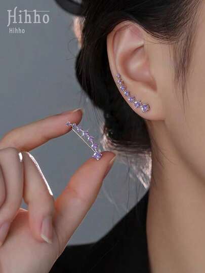 Hihho زوج من أقراط المجوهرات الفاخرة المرصعة بالزركونيا ذات التصميم البسيط والأنيق، مناسبة كهدايا للنساء لمناسبات المساء المختلفة، أقراط باللون البنفسجي
