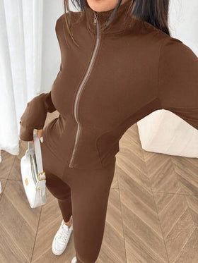 SHEIN EZwear بدلة رياضية للنساء تتكون من جاكيت طويل الأكمام مُحبوك باللون البني، جاكيت ضيقة وبنطلون ضيق