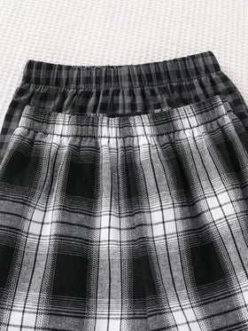 SHEIN طقم بيجاما للأولاد في الربيع والصيف مكون من 4 قطع - تي شيرت رمادي وأسود بسيط بلون سادة، مع شيك رقيق وفضفاض - طقم بناتي مريح ومكلف متعدد القطع