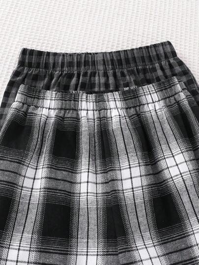 SHEIN طقم بيجاما للأولاد في الربيع والصيف مكون من 4 قطع - تي شيرت رمادي وأسود بسيط بلون سادة، مع شيك رقيق وفضفاض - طقم بناتي مريح ومكلف متعدد القطع