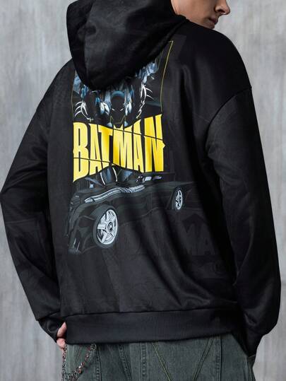 BATMAN X SHEIN هودي كاجوال للرجال بطباعة سيارة سباق وشخصية بطل أنمي، هودي رجالي فضفاض بطباعة جرافيك