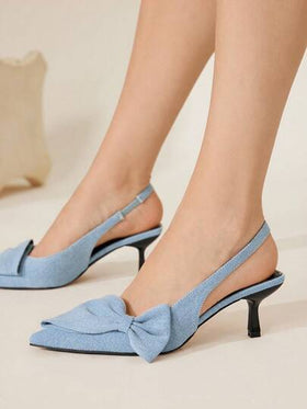 CUCCOO CHICEST حذاء كعب كعب قطة أنيقة رومانسية للنساء بفيونكة وأصبع قدم مدبب، من قماش أزرق فاتح، بتصميم سهل الارتداء، مناسبة لحفلات الشاي بعد الظهر والمواعيد والحفلات والإطلالات الأنيقة في فصلي الخريف والشتاء