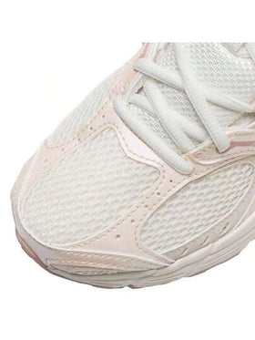 Nike أحذية رياضية كاجوال مريحة للنساء، خفيفة الوزن ومبطنة، أحذية سفر/خارجية منخفضة الرقبة مع رباط، أحذية جري تنفس