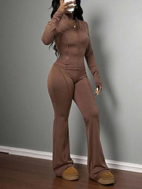 Slaydiva طقم تي شيرت وبنطلون نسائي موديل صيف وخريف 2025 ، جديد ، عادي ، بسيط ، بلون بني ، ضيق ، ذو أكمام طويلة وسحاب جانبي وجيب، مع بنطلون واسع الساق وخصر عالي مناسب للاستخدام اليومي، العودة للمدرسة، التخرج، مناسبات النهار، رحلات السفر، التجمعات، الحفلات
