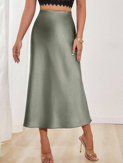 SHEIN PETITE تنورة ساتان أنيقة متعددة الاستخدامات للنساء