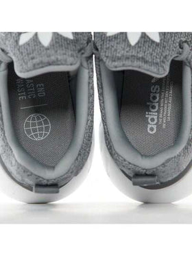 Adidas أحذية الجري المريحة RUN22 المقاومة للصدمات والبلى، أحذية رياضية كاجوال، أحذية للأزواج GZ3495