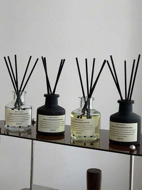 مجموعة (1 زجاجة زيت العطور + 3/4 عصي موزع) موزع عطور منزلي بدون لهب، عطر طويل الأمد، مناسب لغرفة النوم والحمام وغرفة المعيشة وما إلى ذلك