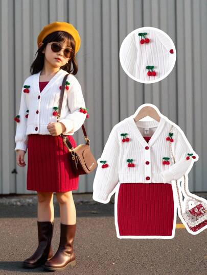 SHEIN Playful Pals جاكيت أبيض بأكمام طويلة وقصير للفتيات الصغيرات مزين بالكرز، مع فستان بحمالات بلون بوردو، طقم مريح وناعم من قطعتين، للخريف والشتاء