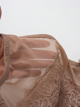 SHEIN قطعتان من حمالات الصدر الأنيقة والجذابة ذات التصميم الشفاف المزين بالزهور والأقواس، حمالة صدر بتأثير رفع وتقليل الحجم مع سلك داعم