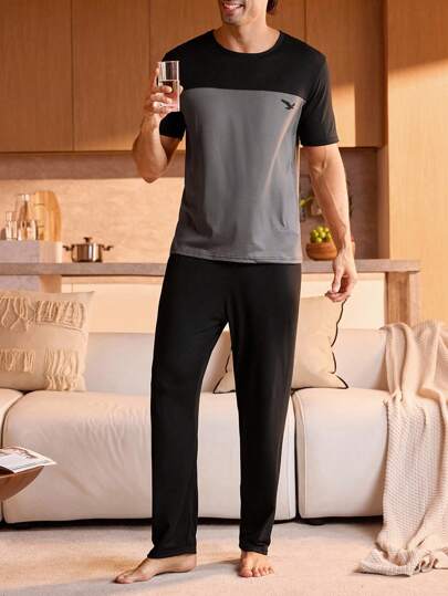 Manfinity Underwear&Sleepwear Basics بيجامة رجالية مصنوعة من الأقمشة الناعمة المحبوكة بياقة دائرية وسراويل طويلة مريحة