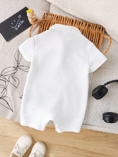 SHEIN رومبير مبطن ناعم ومريح للأطفال حديثي الولادة البنين/البنات ذو أكمام قصيرة، لون أبيض، مناسبة للاستخدام الداخلي والخارجي واليومي والرياضة والحفلات والتصوير الفوتوغرافي والأعياد والمناسبات والأعراس ودش الطفل، مناسبة لجميع المواسم