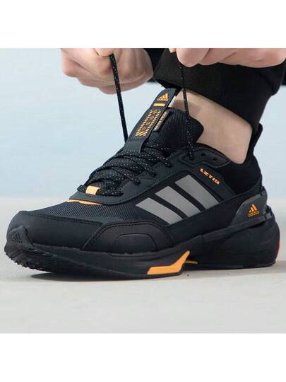 Adidas حذاء رياضي رجالي MTS GUARD بتصميم كلاسيكي متين ومناسب للمشي لمسافات طويلة والجري على الطرق الجبلية