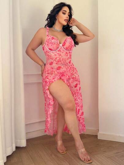 SHEIN مجموعة ثوب نوم مثير بطبعة وردة مع شق عالي للنساء، قطعتان