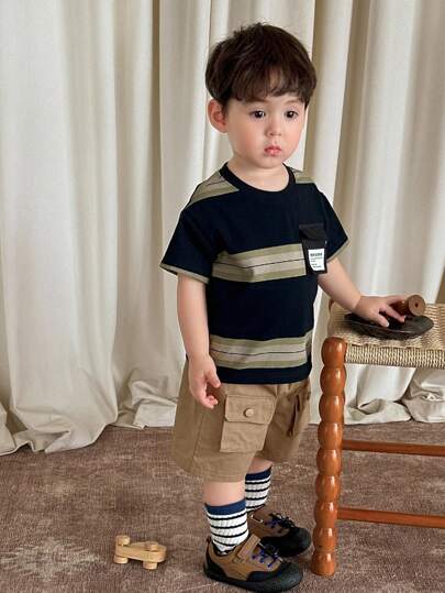 Dazy Kids مجموعة تي شيرت رقبة دائرية مخطط وشورت كارجو فضفاض للأطفال الصغار، قطعتان