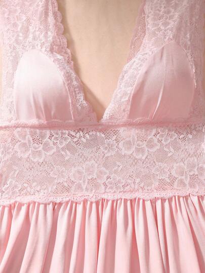 DelicateAllure ثوب نوم نسائي بياقة على شكل حرف V عميق، لون أحادي، مرقع بالدانتيل، بدون أكمام، مثير