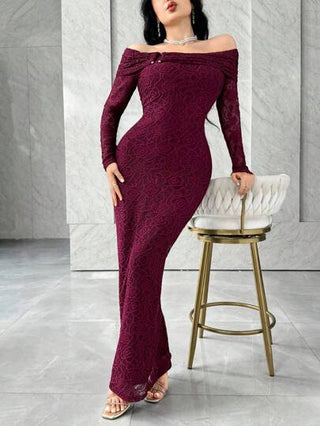 Modelyn فستان مناسب للنساء مزين بالدانتيل والإبزيم المعدني للكتف المكشوف
