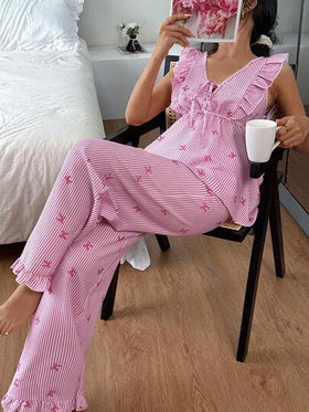 SHEIN Napfluff مجموعة بيجامة مكونة من 2 قطعة مزينة بشريط مكرمل وطبعة فيونكة مخططة للصيف