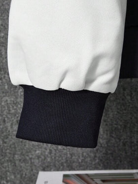 جاكيت كاجوال فضفاضة بغطاء رأس للرجال بتصميم ألوان متباينة من الأزرق الداكن والأبيض، جاكيت جامعية بشعار للرجال، جاكيت أزرق داكن بغطاء رأس للرجال، جاكيت جامعية بغطاء رأس للرجال، جاكيت بغطاء رأس للرجال بتصميم لونين