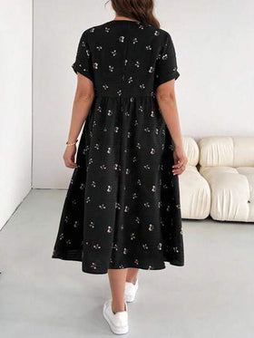 SHEIN Essnce فستان بيبي للنساء كبيرات الحجم، فستان فضفاض، فستان صيفي قصير الأكمام، ملابس كبيرة الحجم فضفاضة ومريحة، فستان مطبوع، فستان للعطلات، فساتين كاجوال للنساء، فستان للعودة إلى المنزل، فستان كاجوال، فساتين للنساء، فستان كاجوال للمعلمات، تنورة بالون