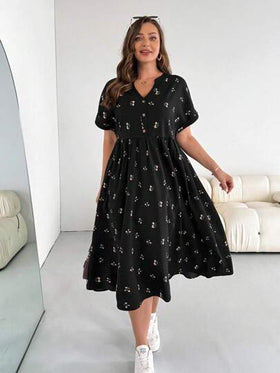 SHEIN Essnce فستان بيبي للنساء كبيرات الحجم، فستان فضفاض، فستان صيفي قصير الأكمام، ملابس كبيرة الحجم فضفاضة ومريحة، فستان مطبوع، فستان للعطلات، فساتين كاجوال للنساء، فستان للعودة إلى المنزل، فستان كاجوال، فساتين للنساء، فستان كاجوال للمعلمات، تنورة بالون