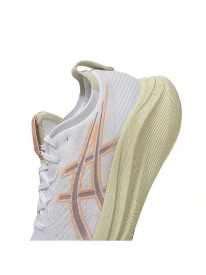 Asics حذاء الجري GEL-NIMBUS 27، ماص للصدمات وقابل للارتداد، من نسيج شبكي علوي، مريح وقابل للتنفس، كاجوال، خفيف الوزن وثابت، حذاء جري للرجال 1011B958-102