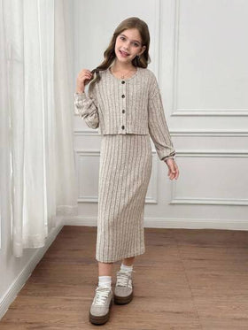 SHEIN مجموعة جاكيت كارديجان طويلة الأكمام ذات رقبة على شكل V مع فستان ماكسي ضيق مناسبة للفتيات المراهقات، أنيقة وأنيقة بطراز فرنسي، مناسبة للأيام العادية، الخروجات غير الرسمية، العودة إلى المدرسة