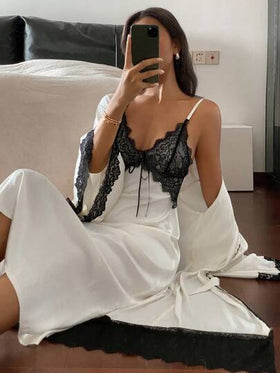 DAZY مجموعة بيجامات للنساء: رداء مزين بالدانتيل ذو لونين متباينين وحزام، وفستان نوم مخملي للخريف والشتاء رمضان