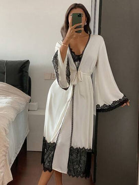 DAZY مجموعة بيجامات للنساء: رداء مزين بالدانتيل ذو لونين متباينين وحزام، وفستان نوم مخملي للخريف والشتاء رمضان