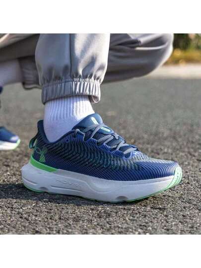 Under Armour أحذية جري خفيفة الوزن للرجال، موديلات صيفية جديدة، أحذية تدريب لياقة بدنية، أحذية جري خارجية، أحذية رياضية جيدة التهوية